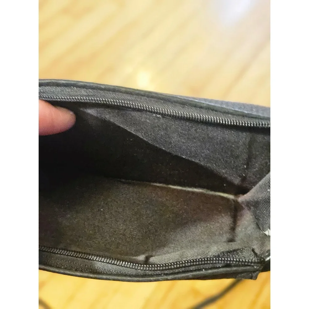 N/A essentials pouch leather