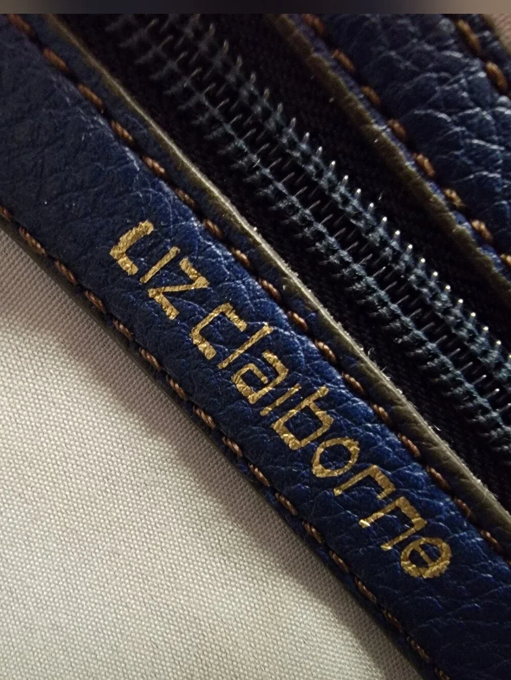 Liz Claiborne stylish crossbody