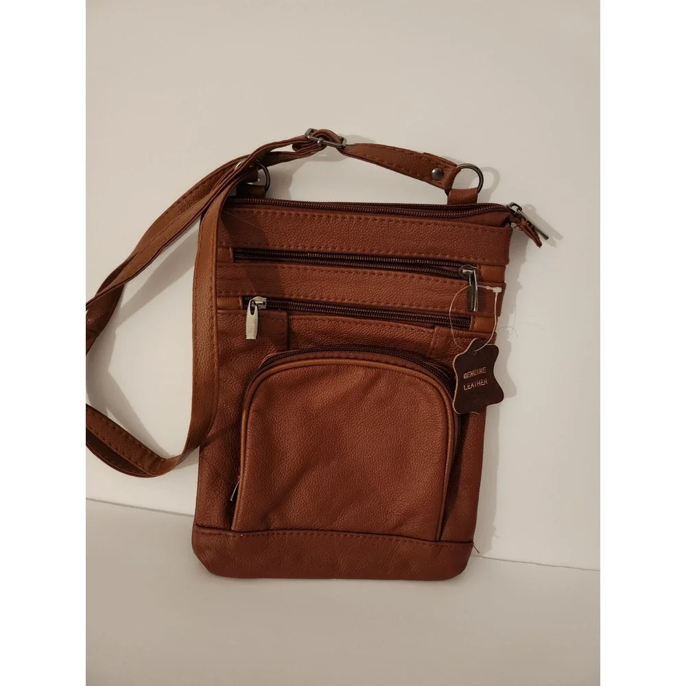 The Unbranded Brand zip features go