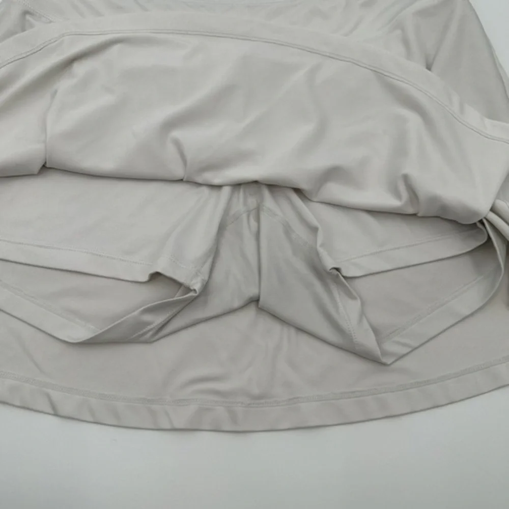 N/A classic white