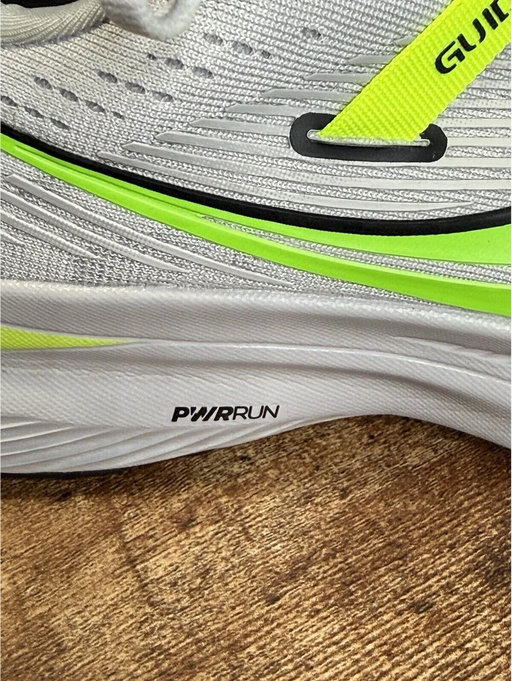 Saucony guide 15