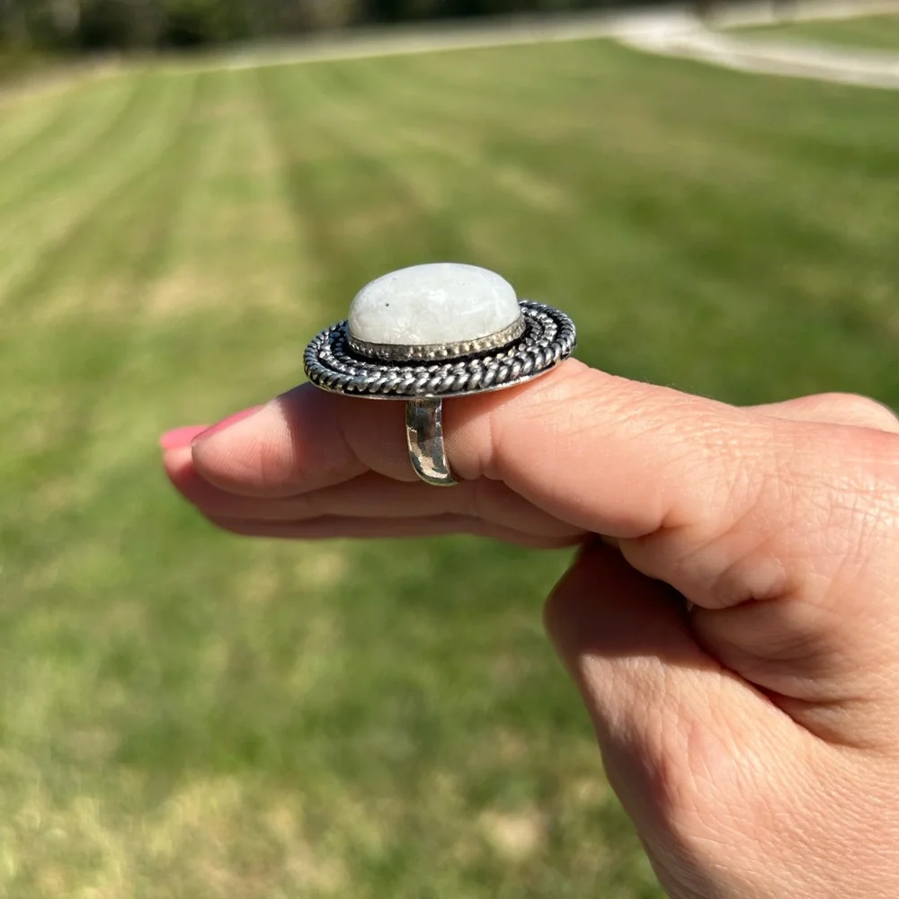N/A gorgeous ring