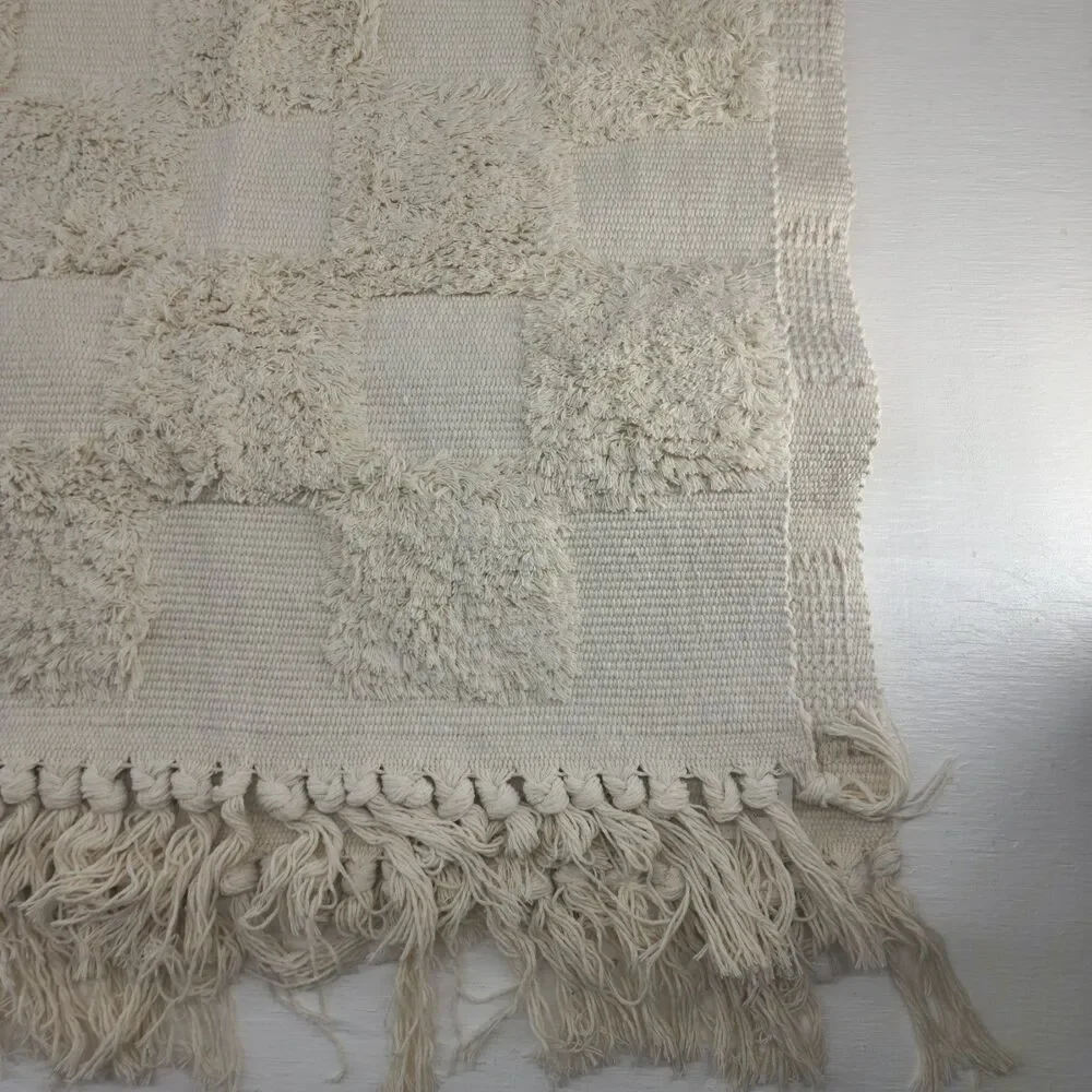 NWOT Boho Tassel Rug Large‎ Cream 95 In x 32 In Area Rug Bathroom Bedroom Entry