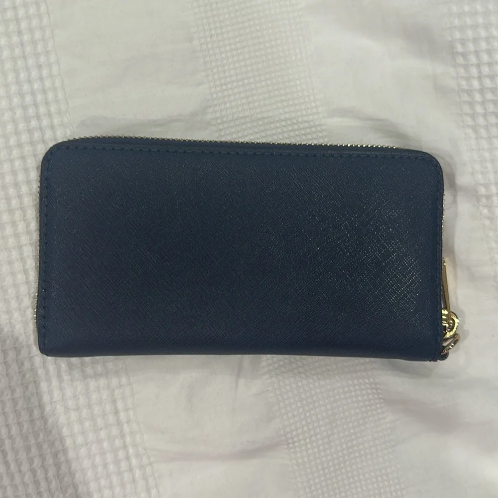 Michael Kors 5” please