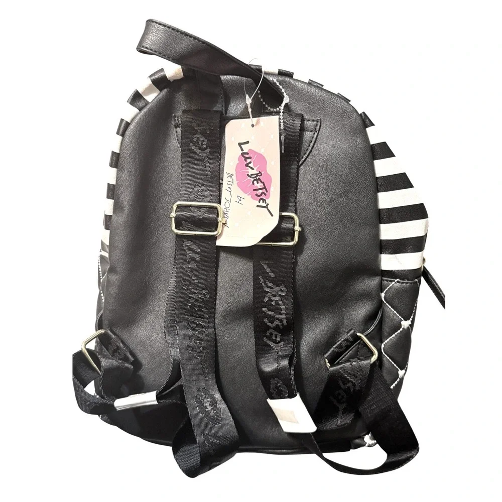 Luv Betsey By Betsey Johnson‎ 12