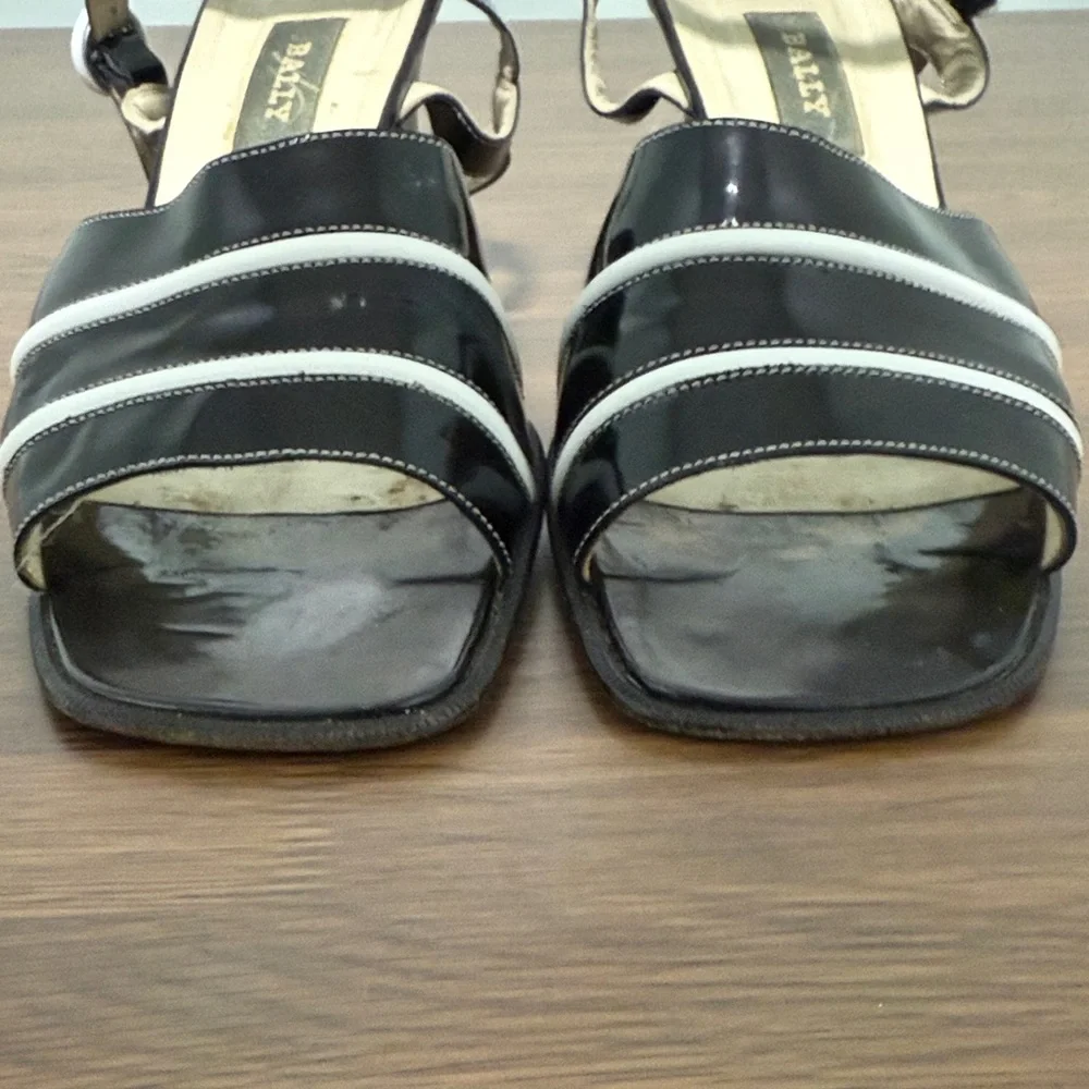 Vintage Bally Black and‎ White Strappy Heels