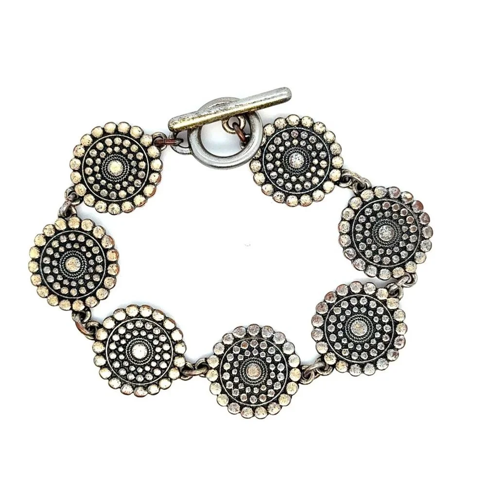 Flower Link Toggle Bracelet‎ (c)
