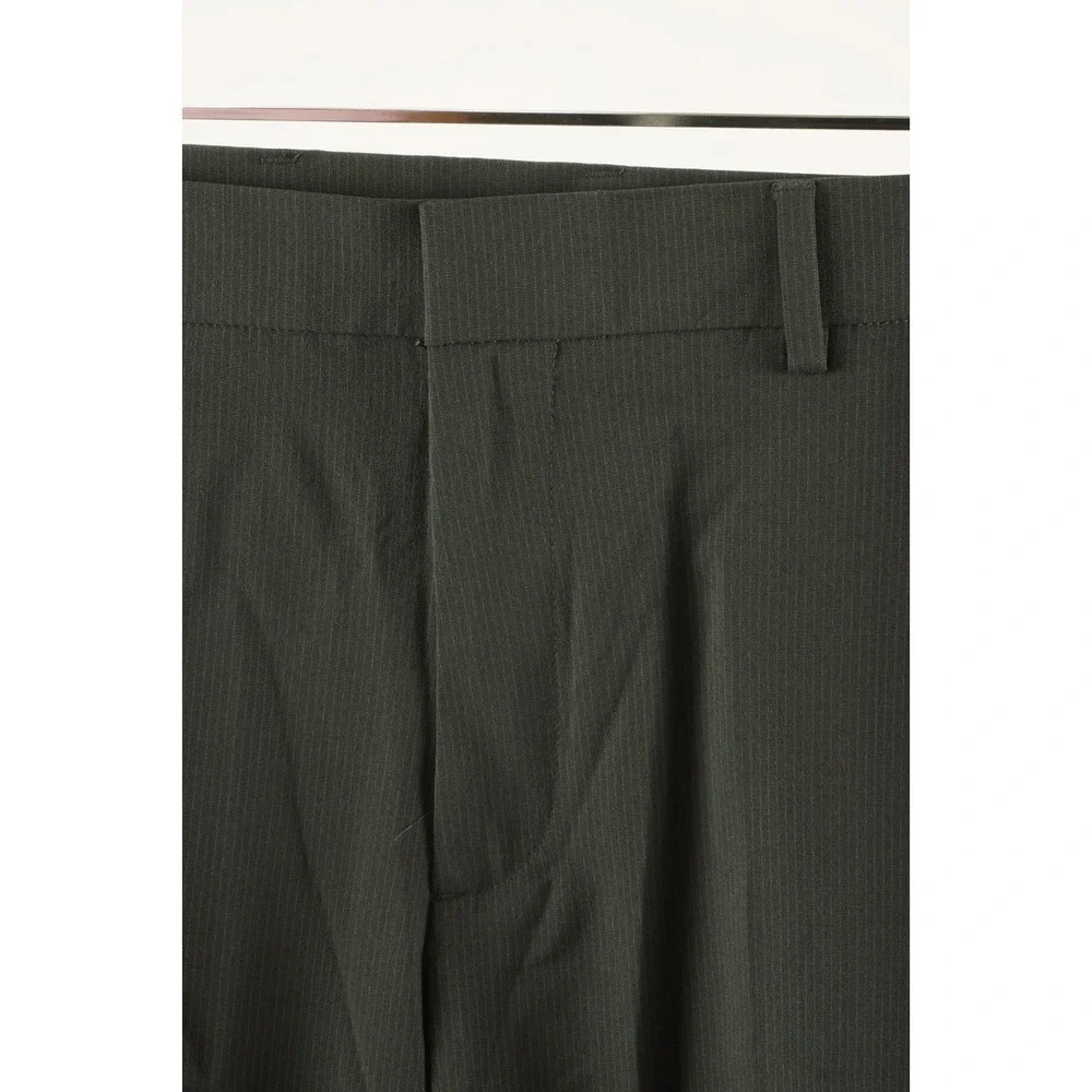 Perry Ellis please check