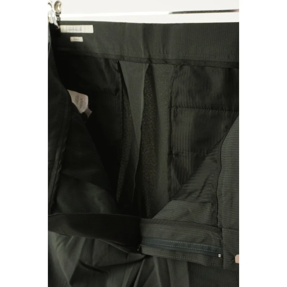 Perry Ellis please check