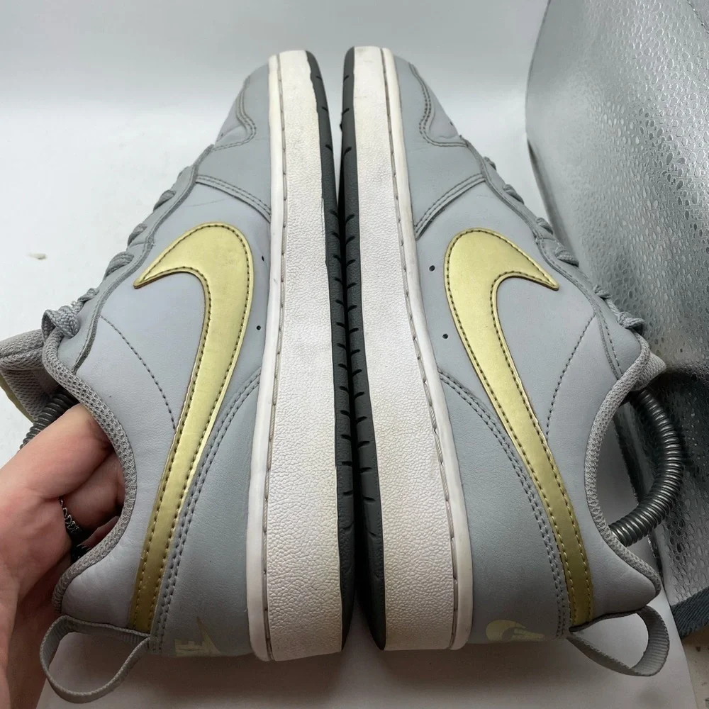 Nike gently used