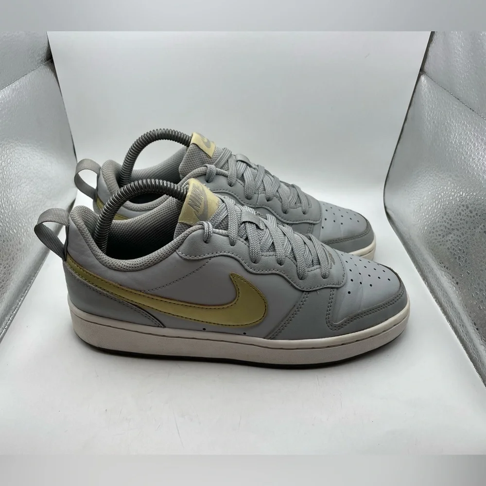 Nike gently used