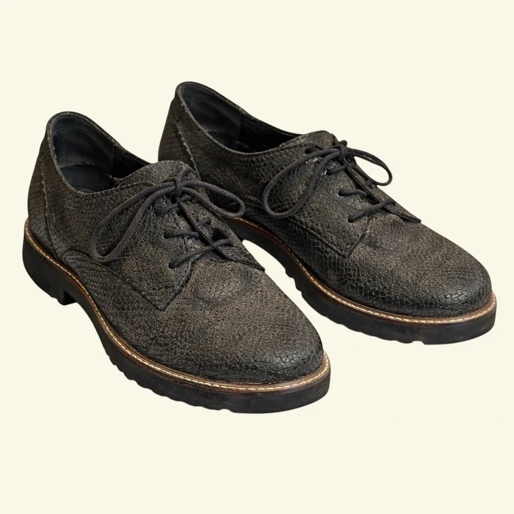 Mephisto Textured Leather Lace-Up Oxford Shoes Size 8