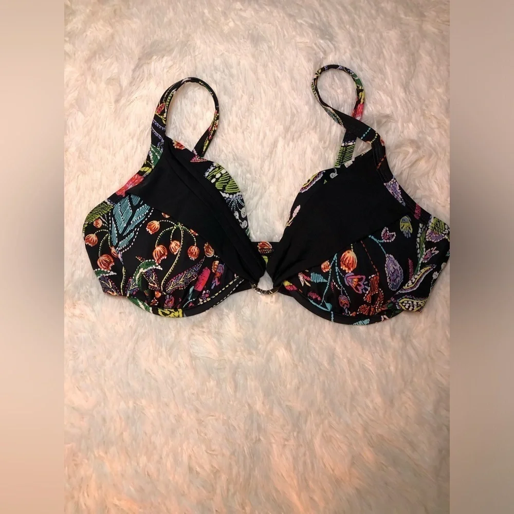 Victorias Secret dive into