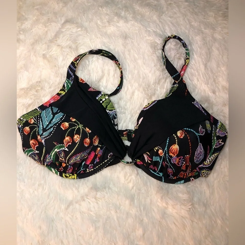 Victorias Secret dive into