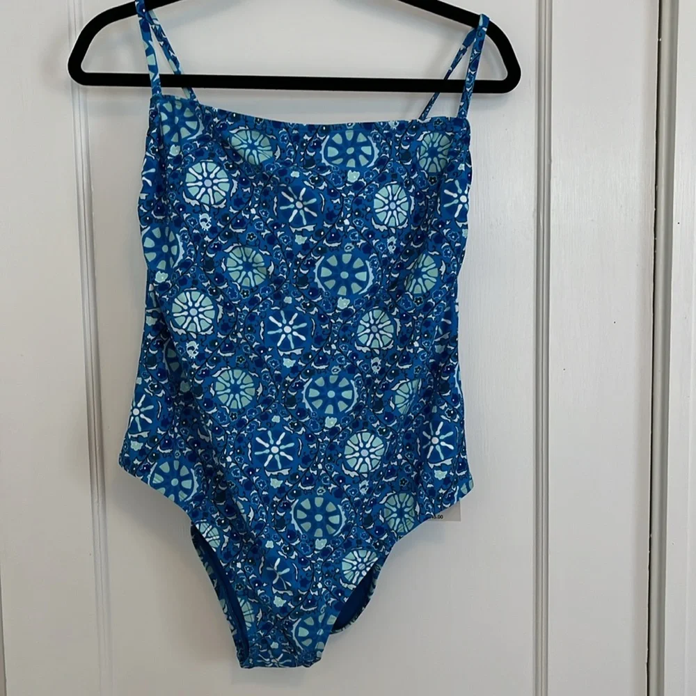 RHODE target blue