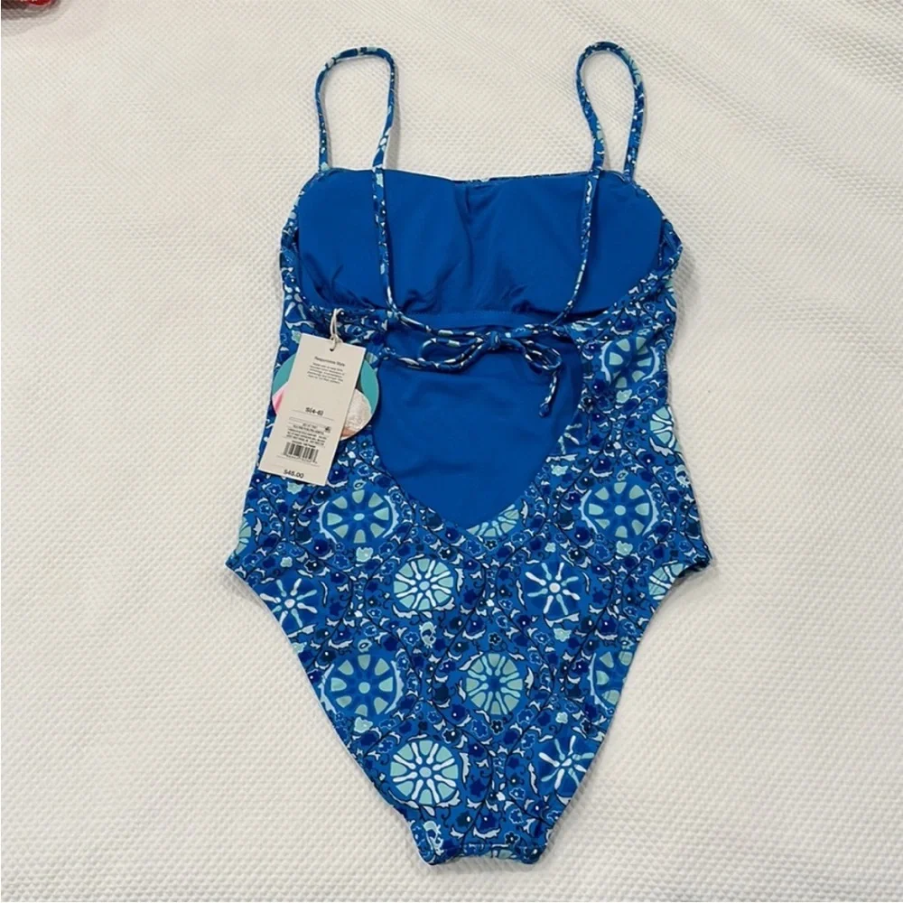 RHODE target blue