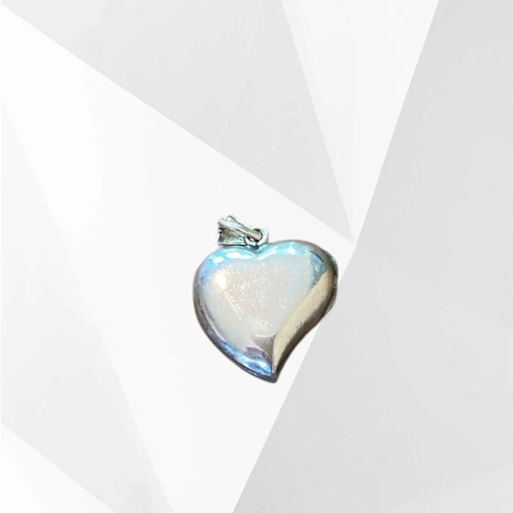 Unbranded inch pendant