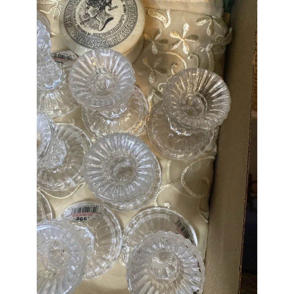 The Unbranded Brand fine crystal