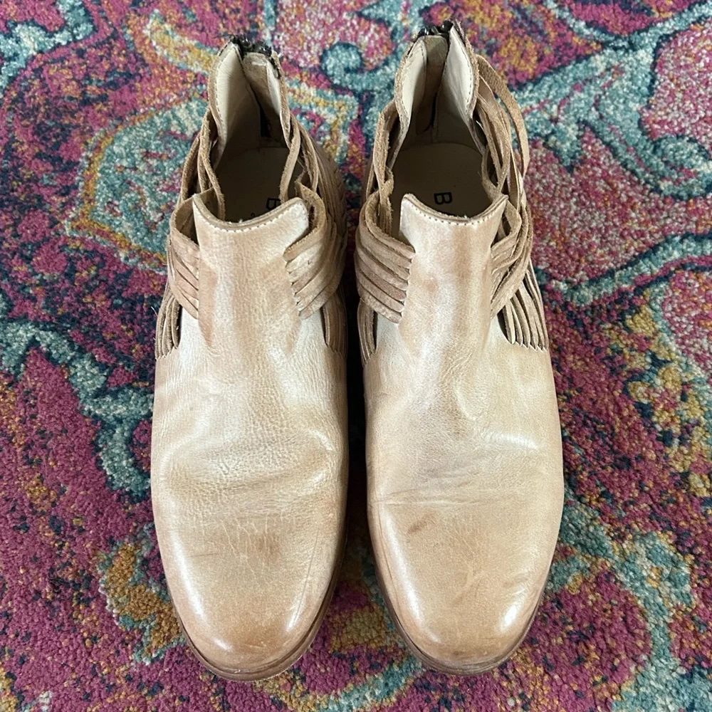 Baske women’s tan