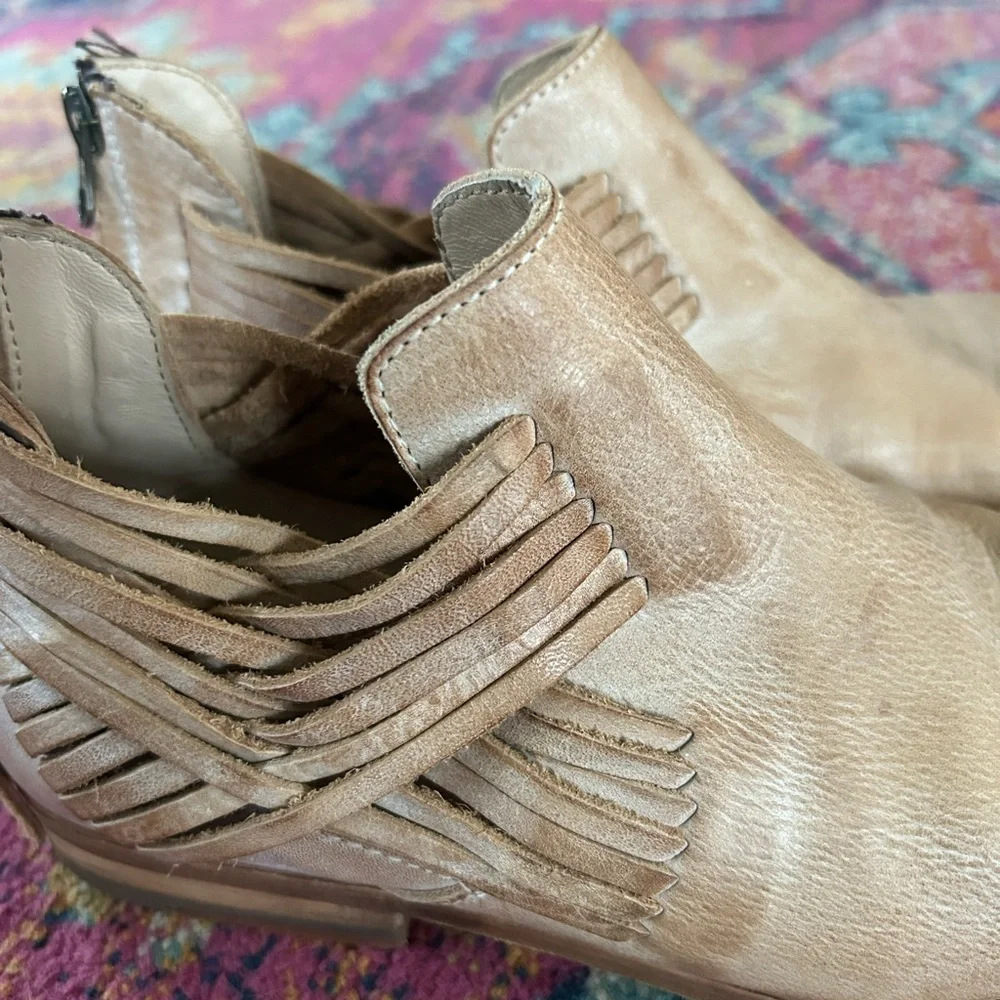 Baske women’s tan