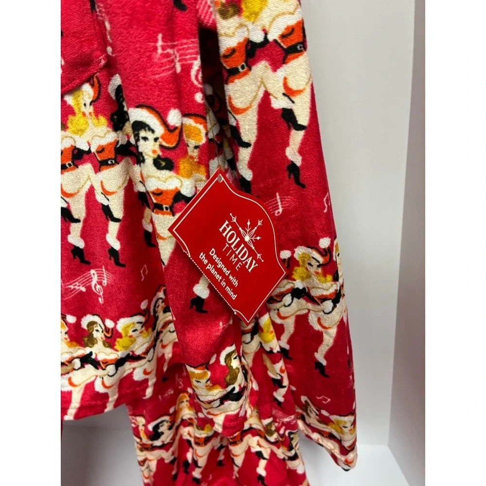 Holiday Time soft sleeve top