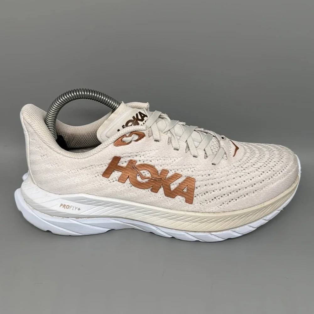 Hoka one mach