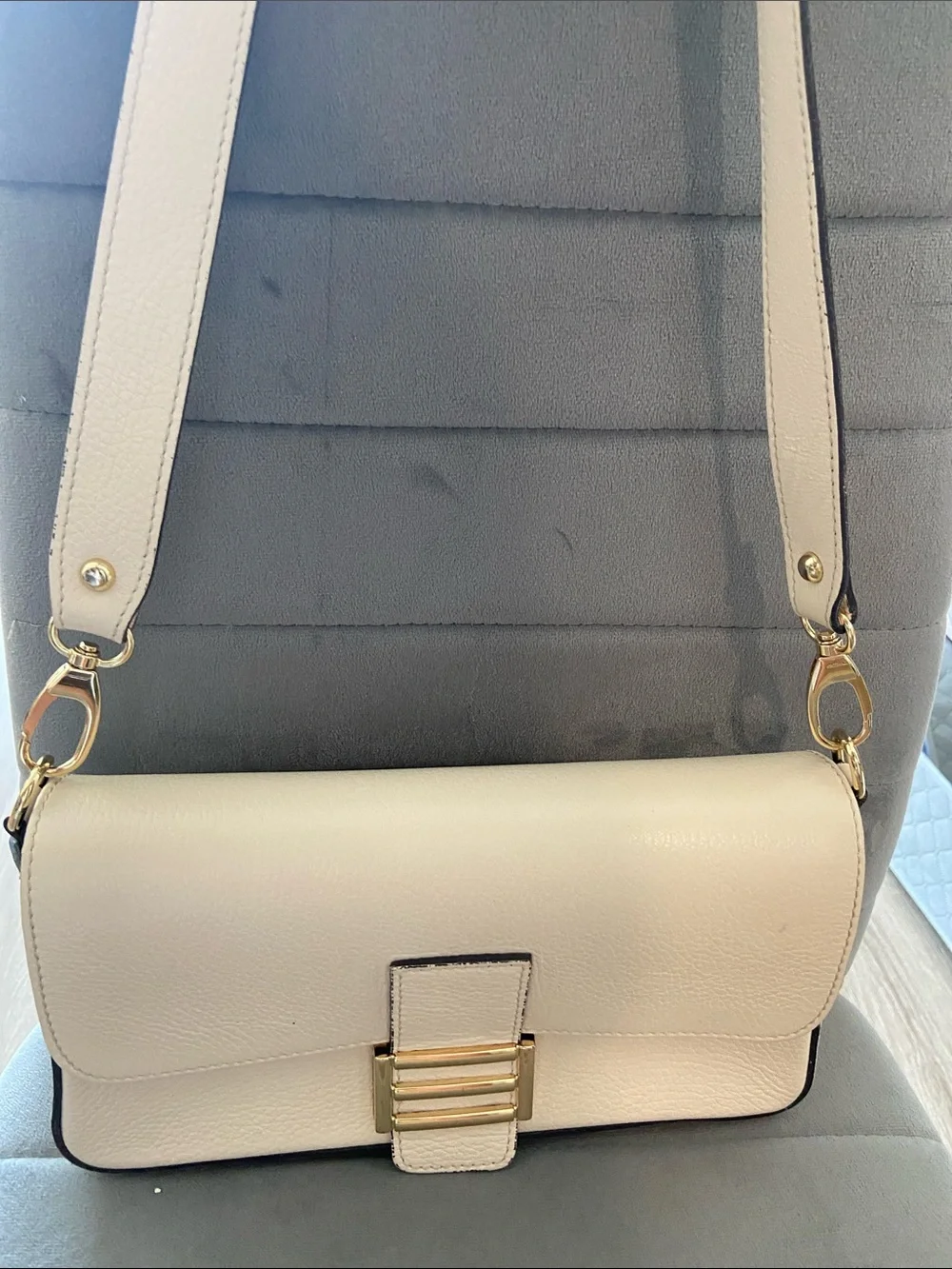 Divina Firenze elegant cream