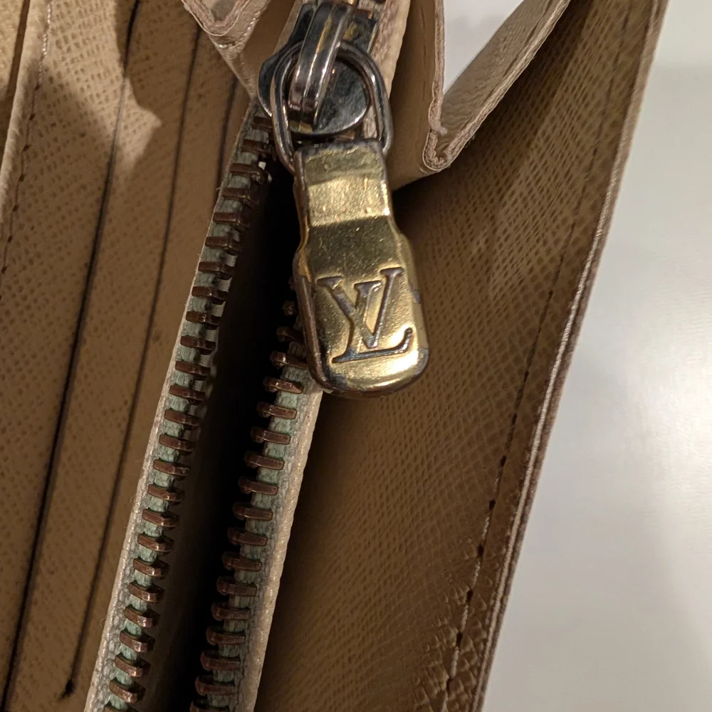 Louis Vuitton authentic louis