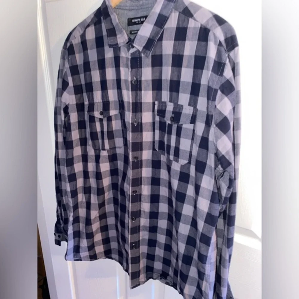 Kenneth Cole versatile gray laid