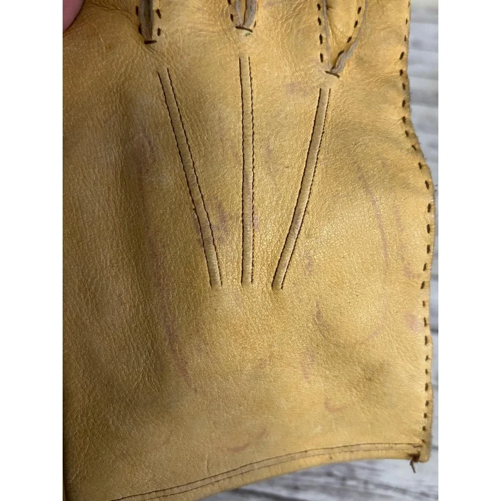 The Unbranded Brand vintage yellow