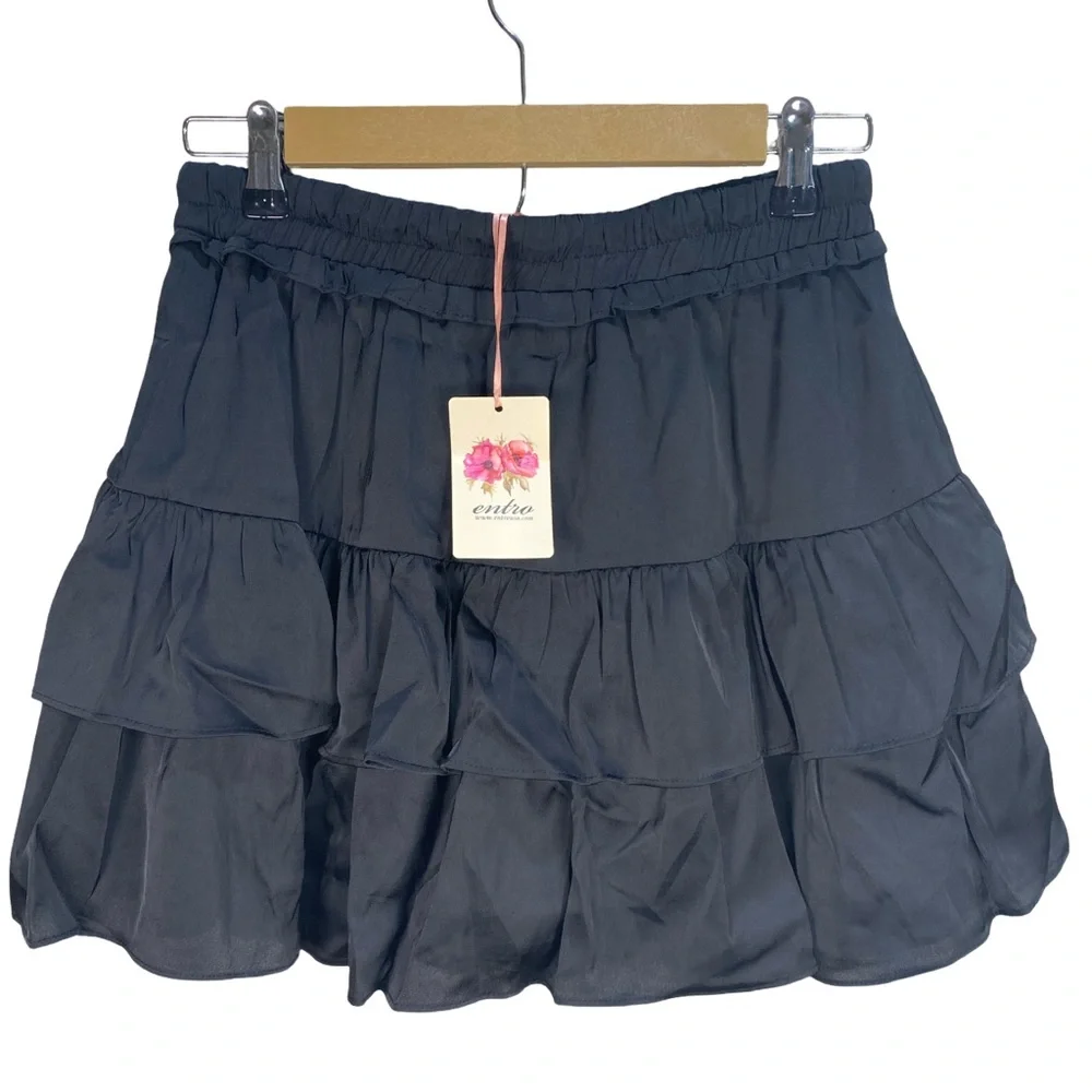 NWT Entro Black Tiered Skater Skirt With Built in Under Shorts‎