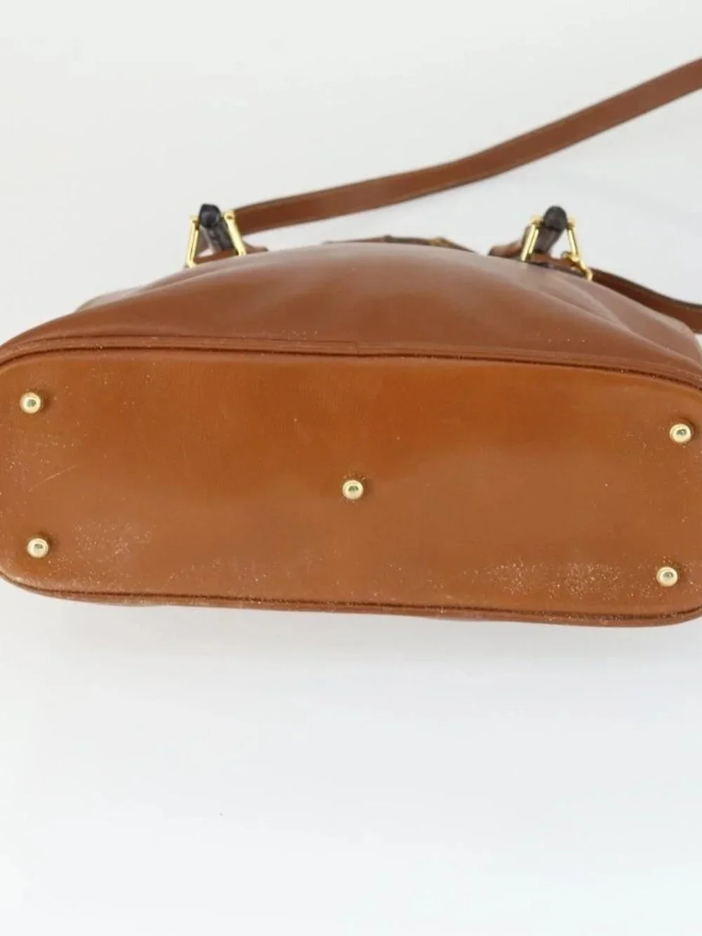 Gucci brand	gucci color	brown