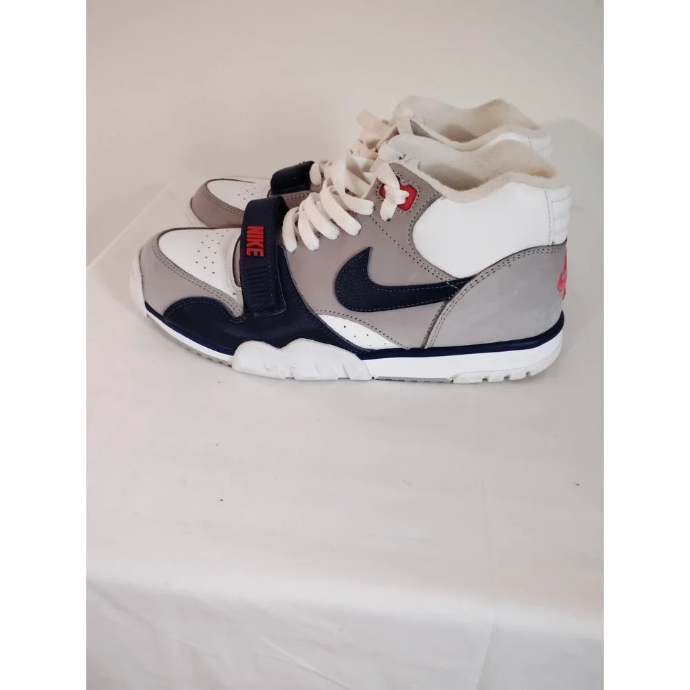 Nike them white are