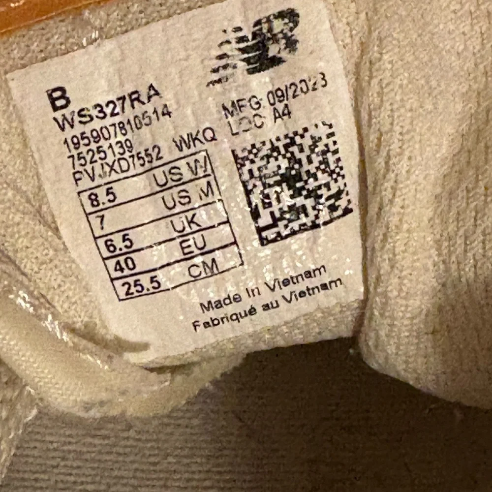 New Balance stylish new