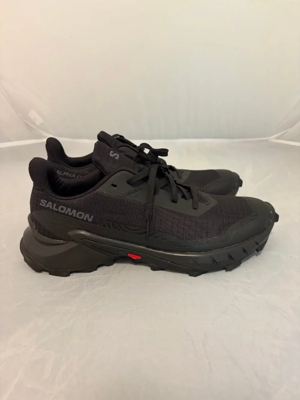 Salomon brand new