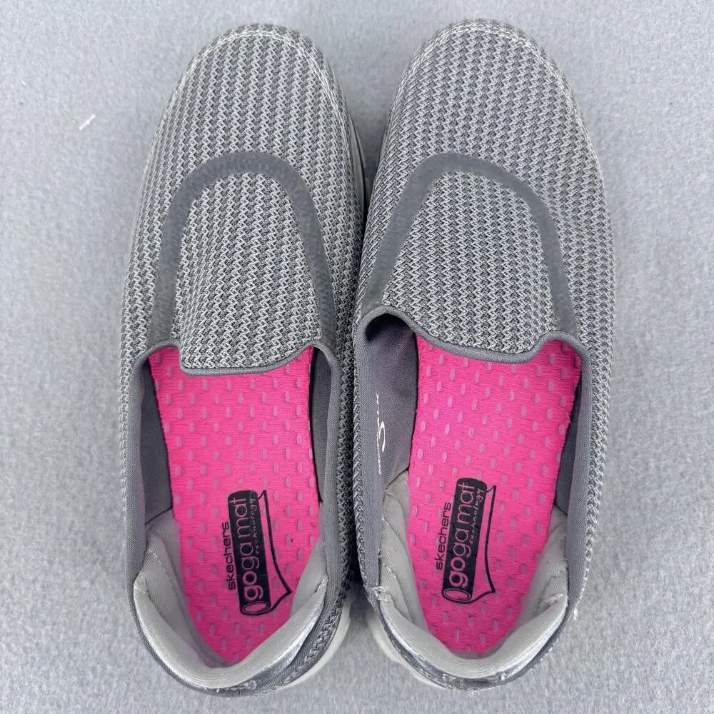 Skechers go walk