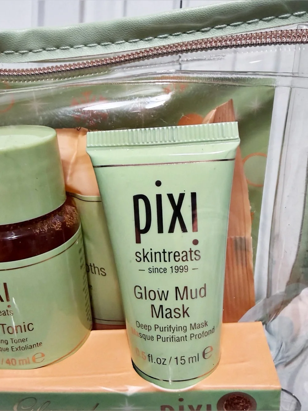 Pixi kit cleanser