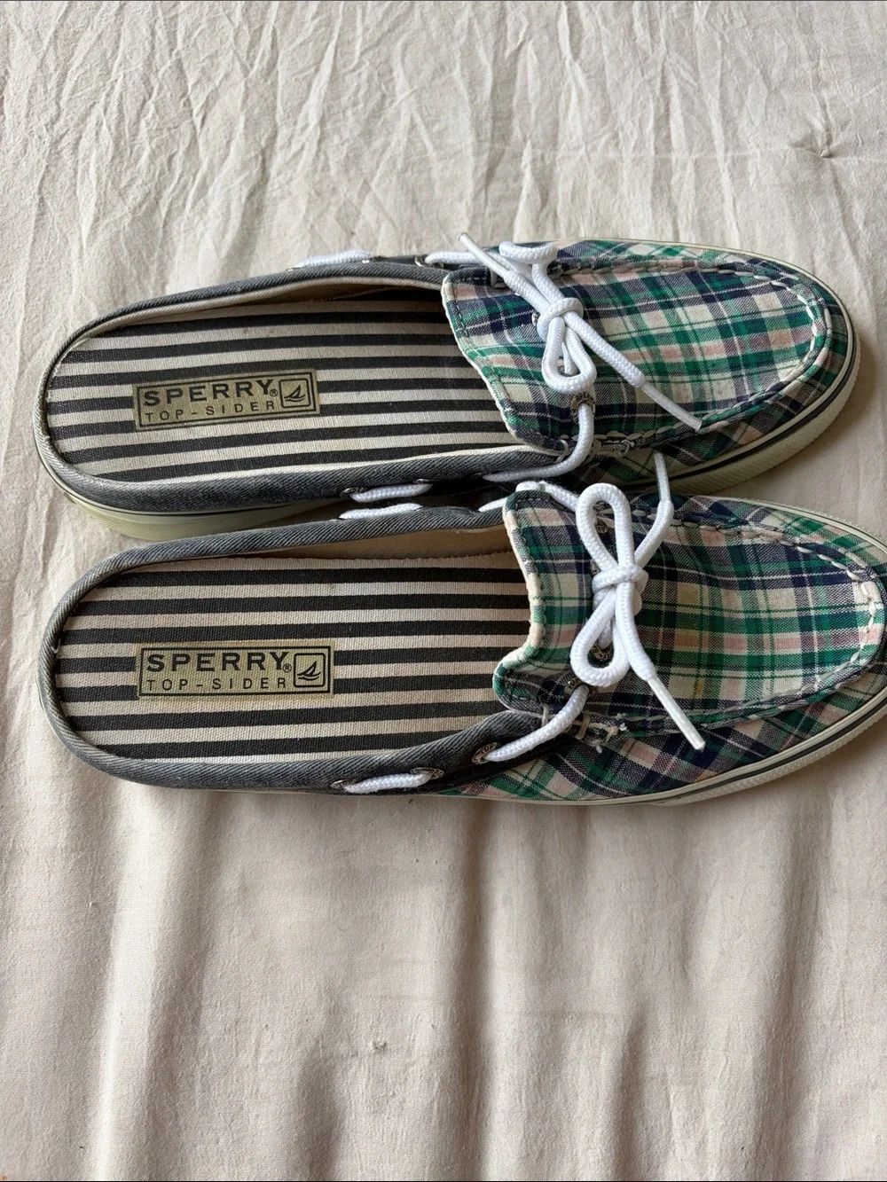 Sperry slip flats