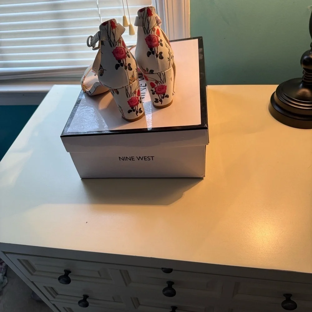 Nine West elegant heels
