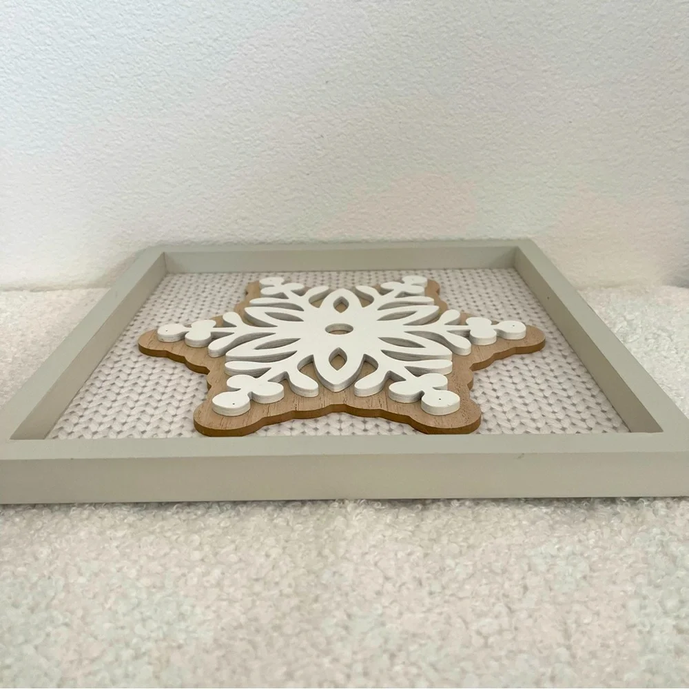 N/A holiday snowflake