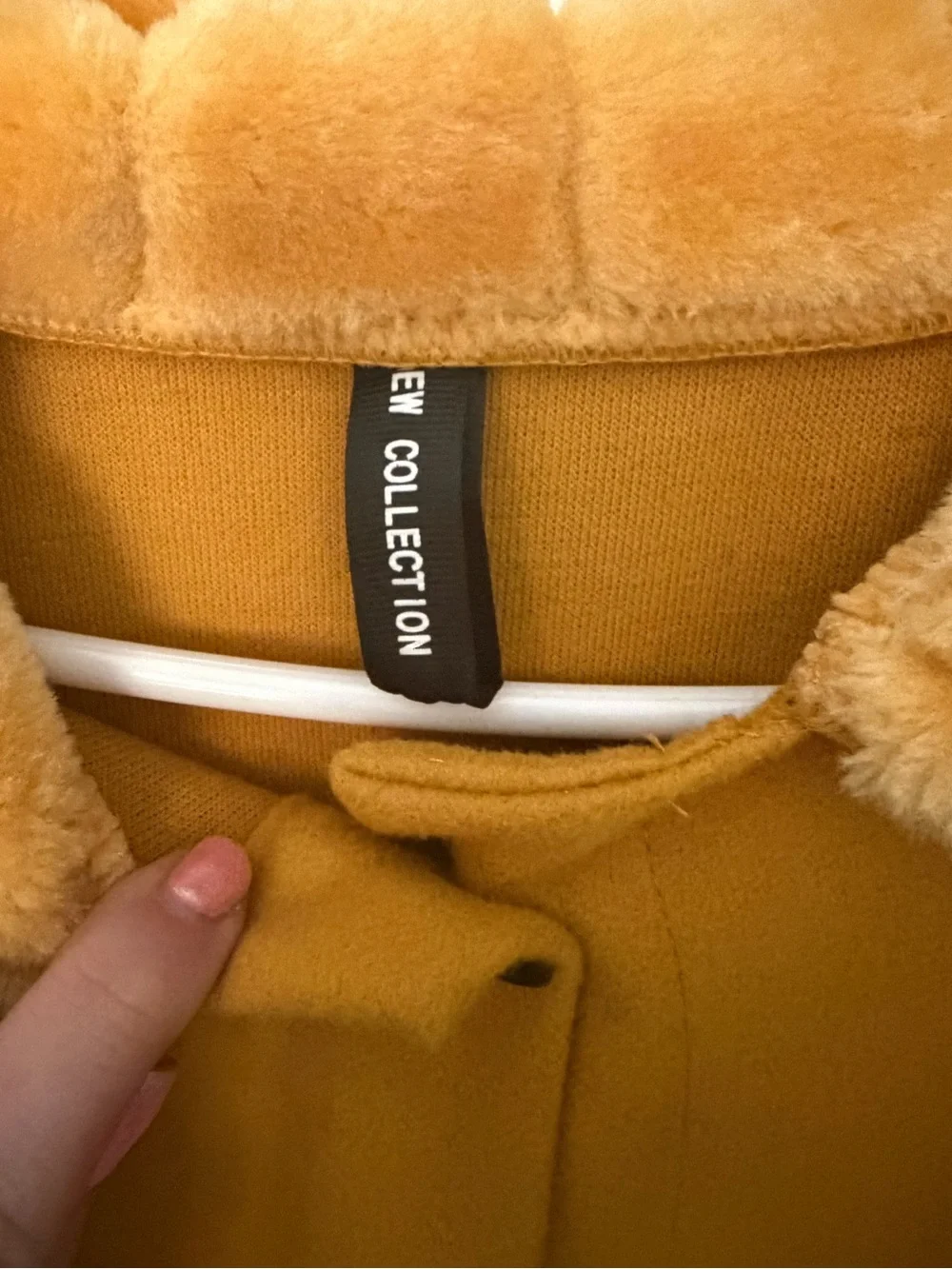 N/A stylish mustard