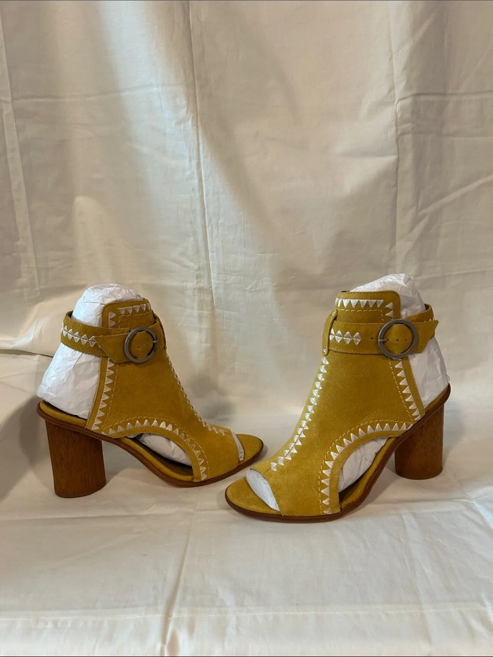 Bernardo harper mustard