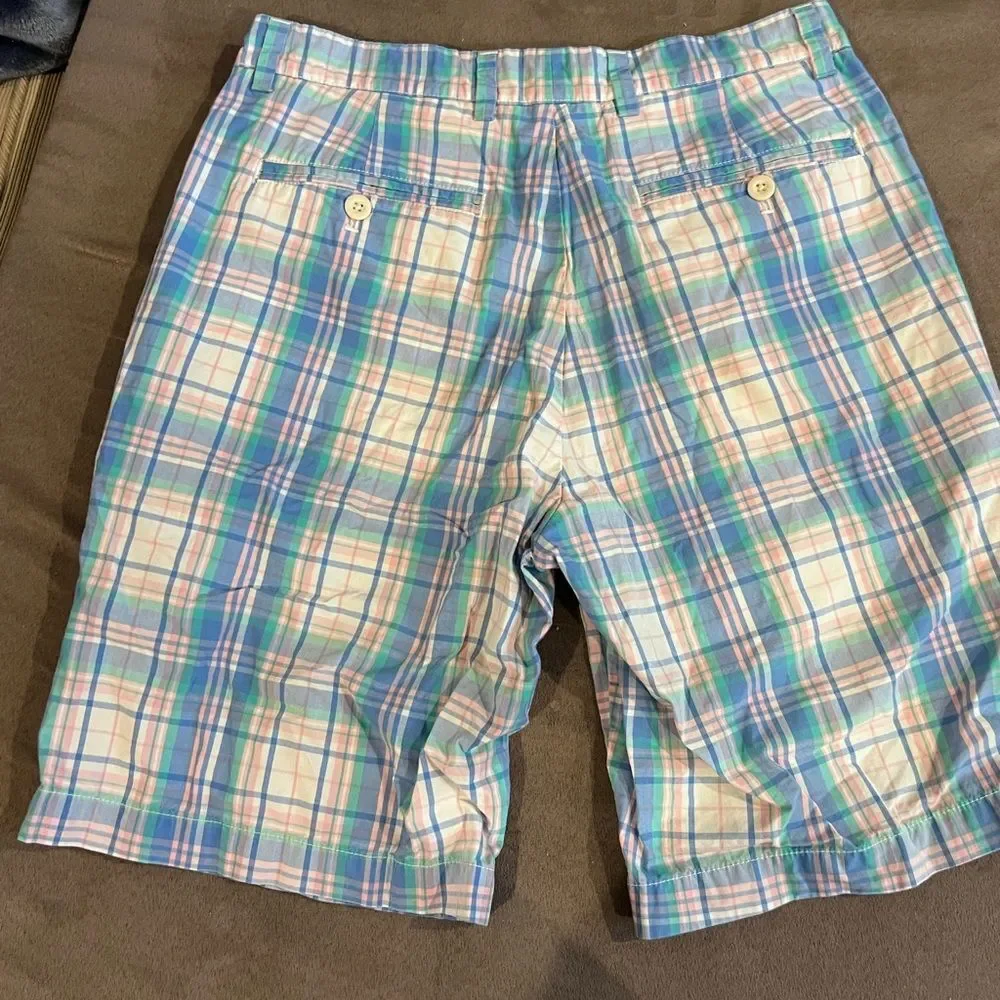 Vineyard Vines vibrant plaid