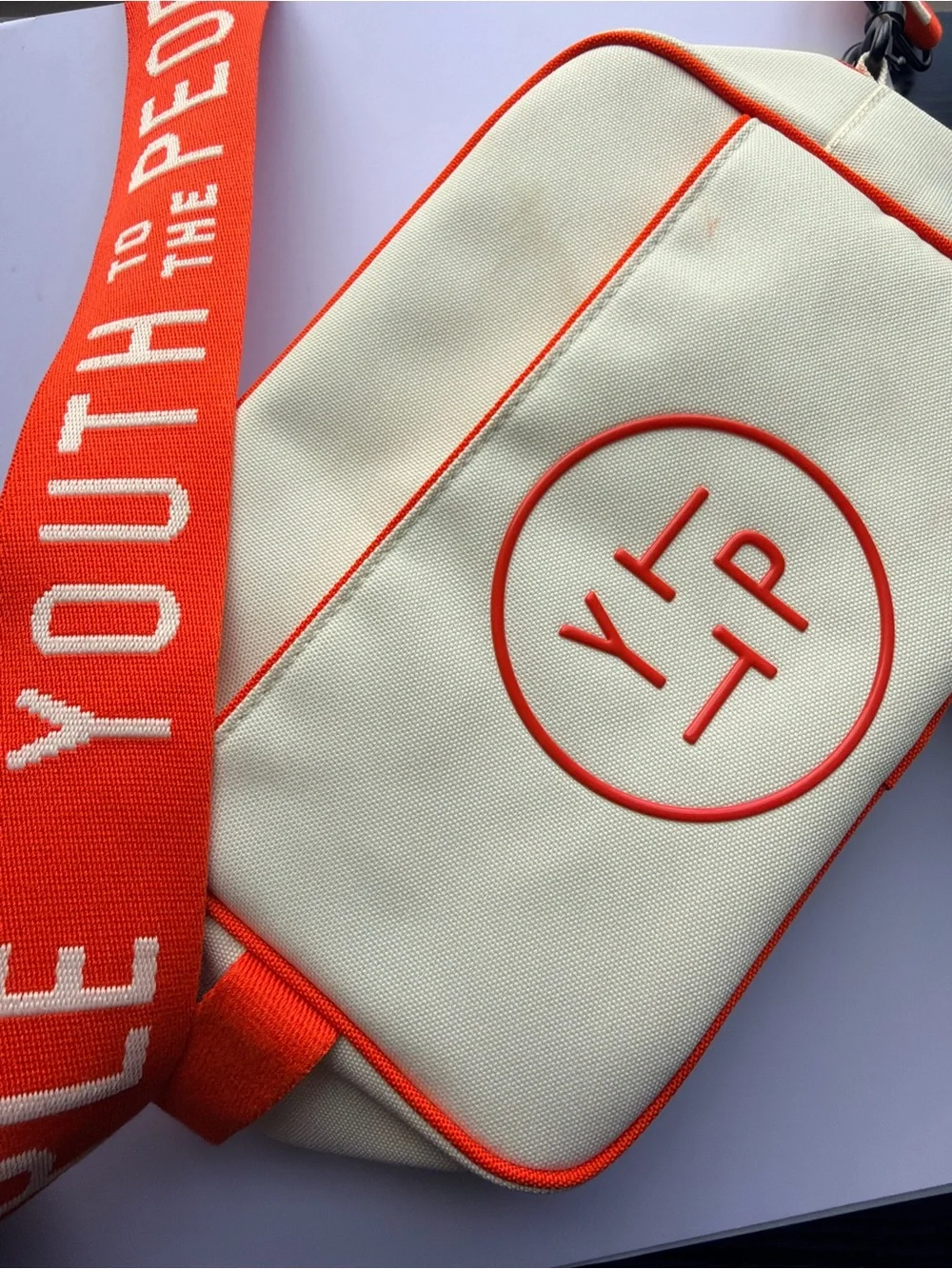 N/A free wide strap