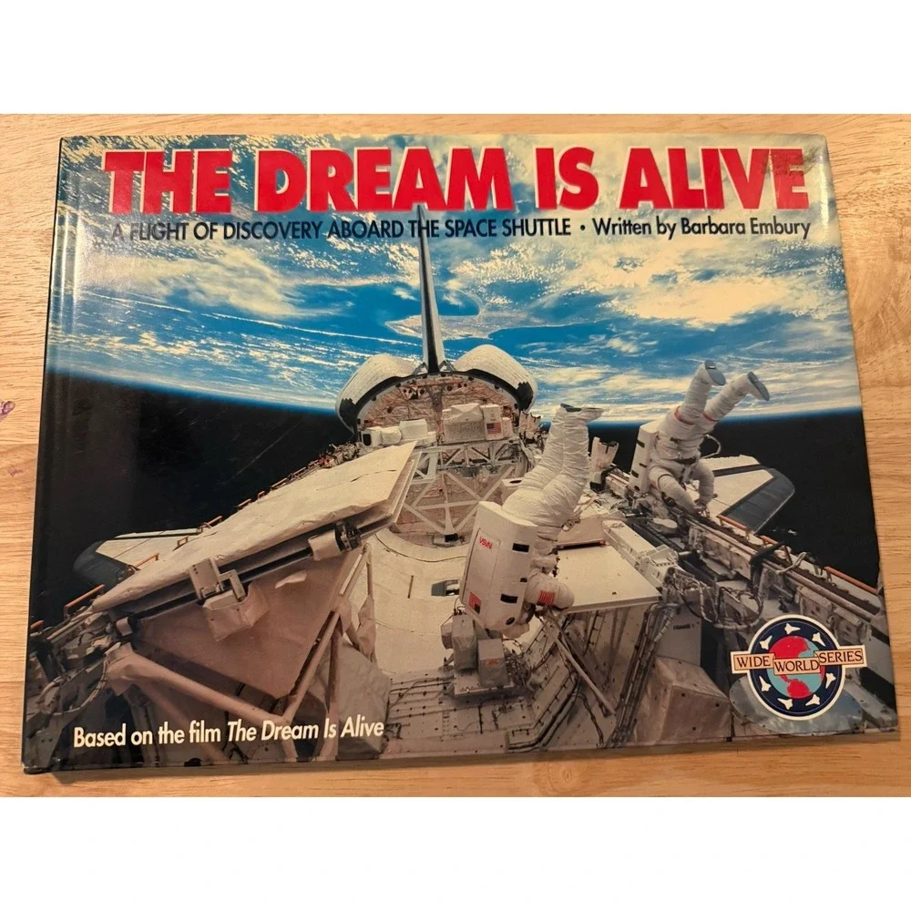The Dream Is Alive Space Shuttle Hardcover Book 1990 Smithsonian IMAX NASA