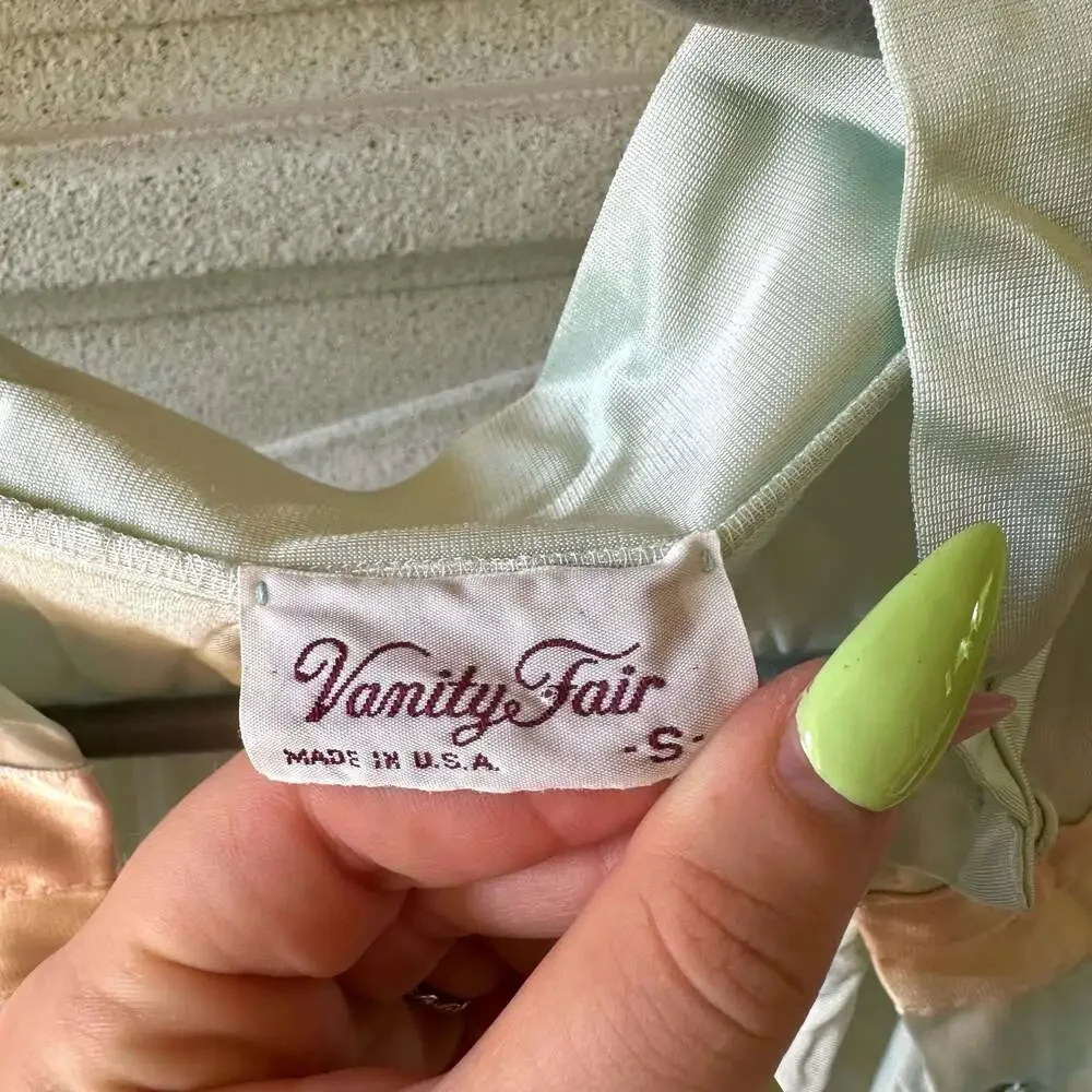 Vanity Fair vintage vanity