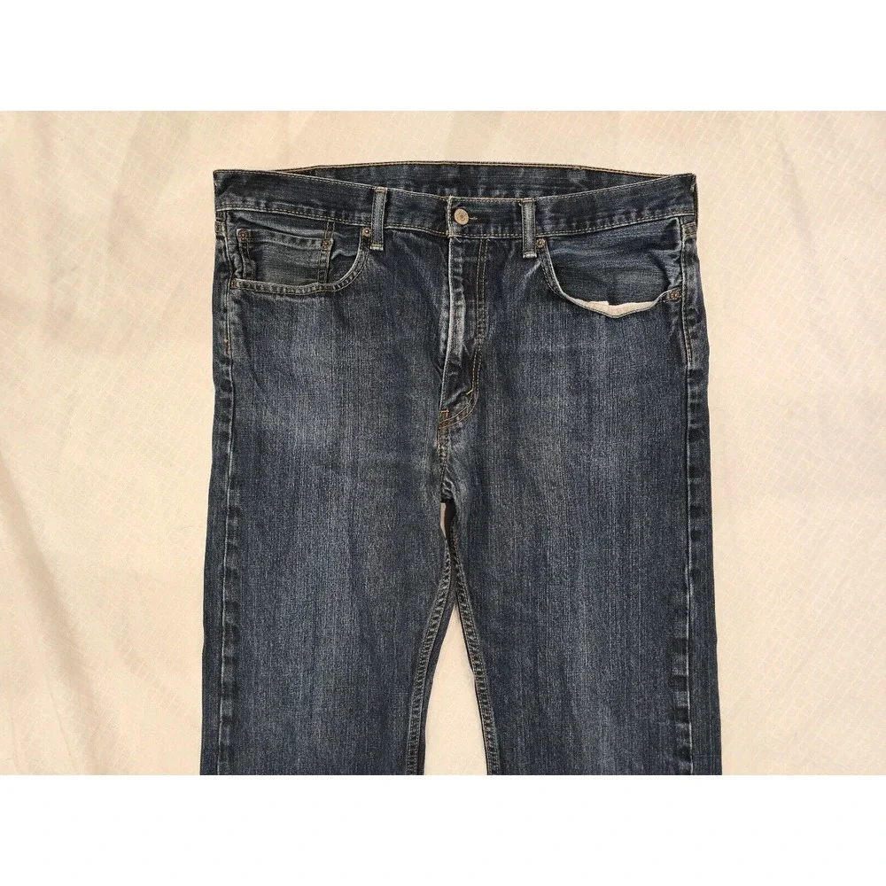Levis little but measuring