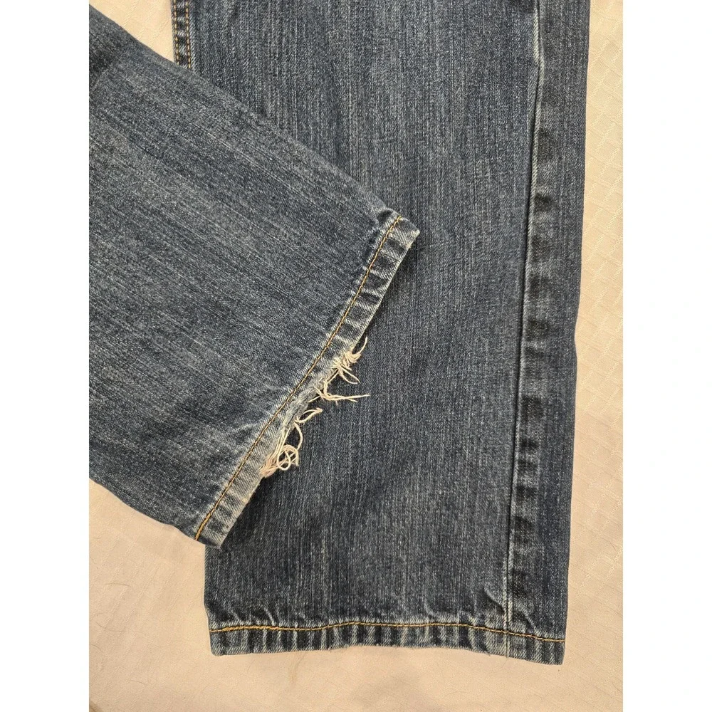 Levis while your inch