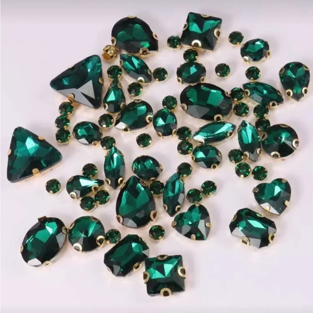 Decorative Emerald Green Rhinestones in Gold DIY Sewing Crafts New 130 pieces