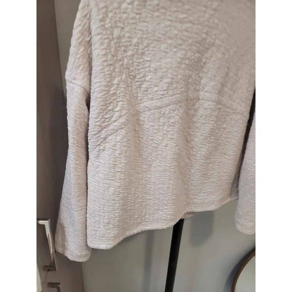 lululemon athletica runs slouchy